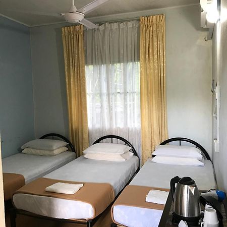 Rtms Guesthouse เซมปอร์นา ภายนอก รูปภาพ