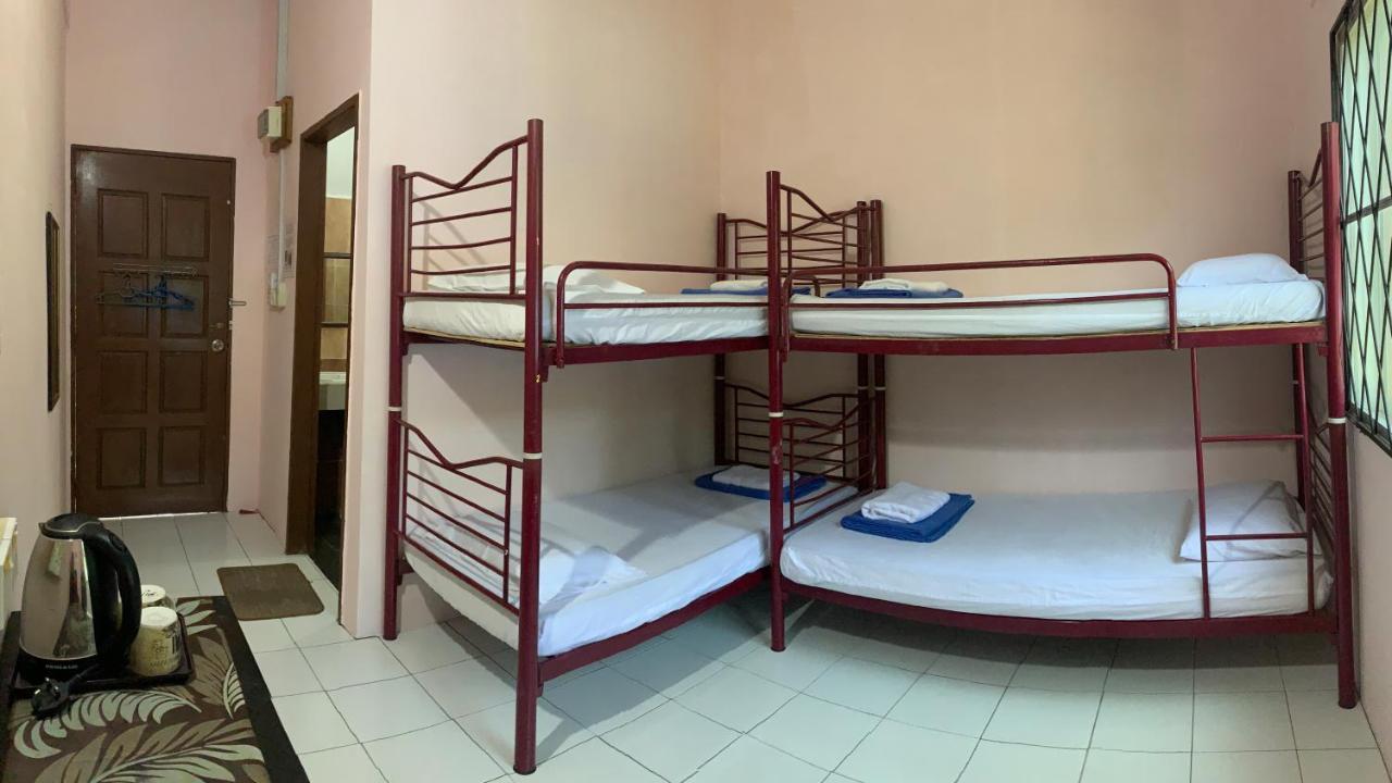 Rtms Guesthouse เซมปอร์นา ภายนอก รูปภาพ