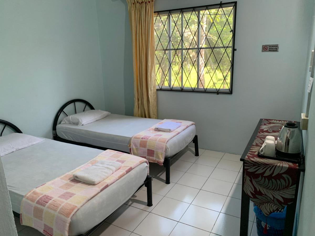 Rtms Guesthouse เซมปอร์นา ภายนอก รูปภาพ