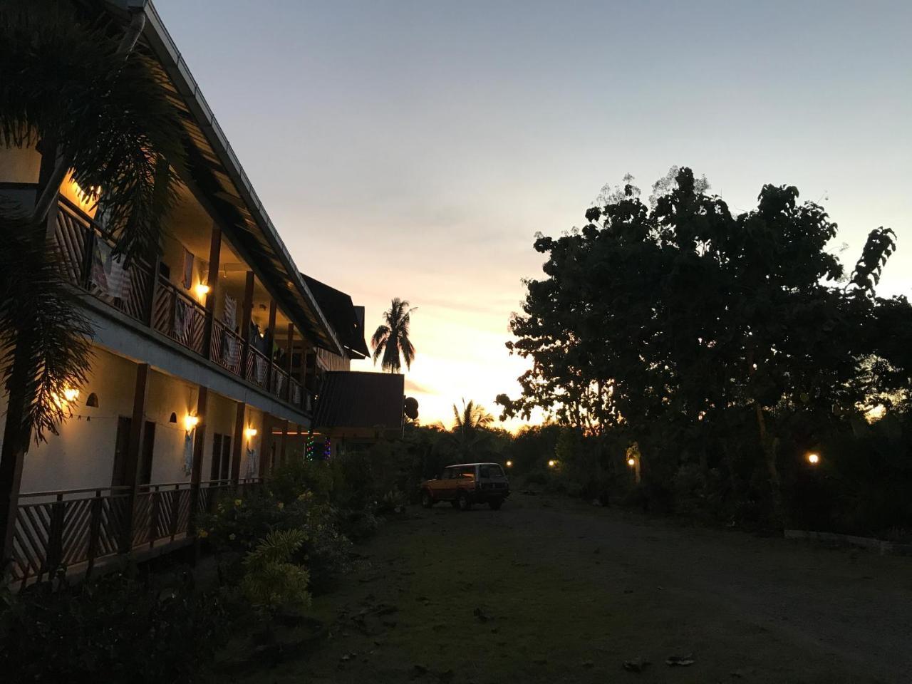 Rtms Guesthouse เซมปอร์นา ภายนอก รูปภาพ